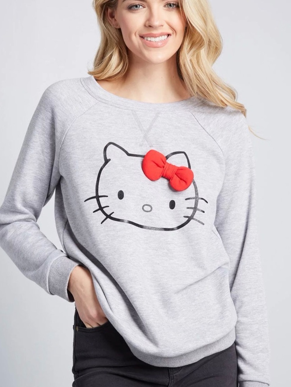 Mod Cloth x Hello Kitty Graphic Sweatshirt - Light Gray with Red Bow